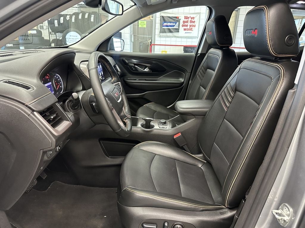 2023 GMC Terrain AT4