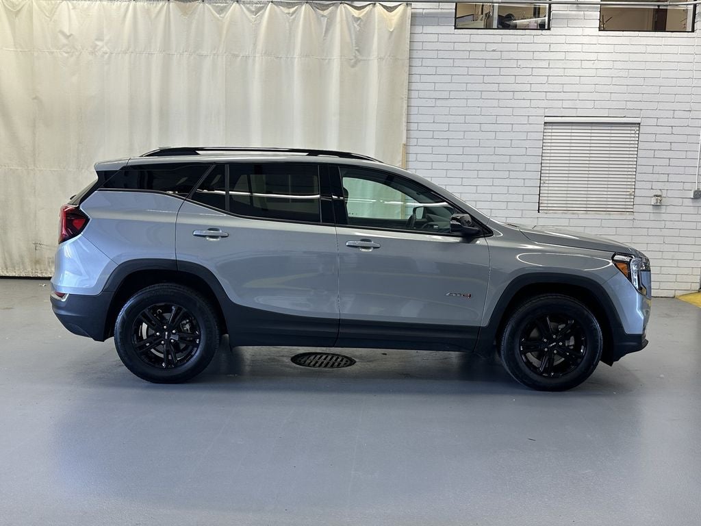 2023 GMC Terrain AT4