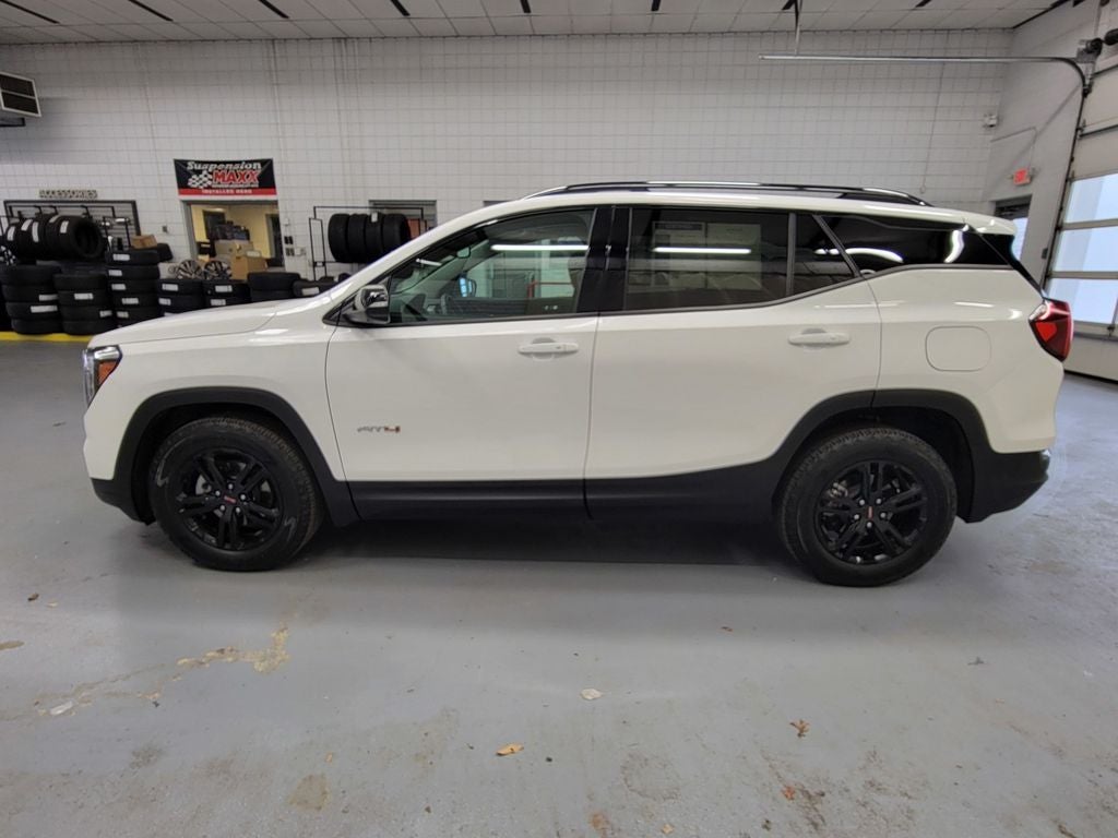 2023 GMC Terrain AT4