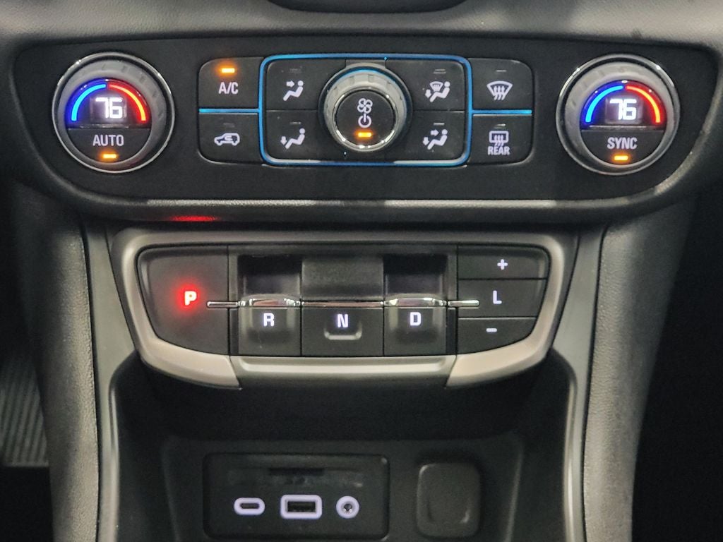 2023 GMC Terrain AT4