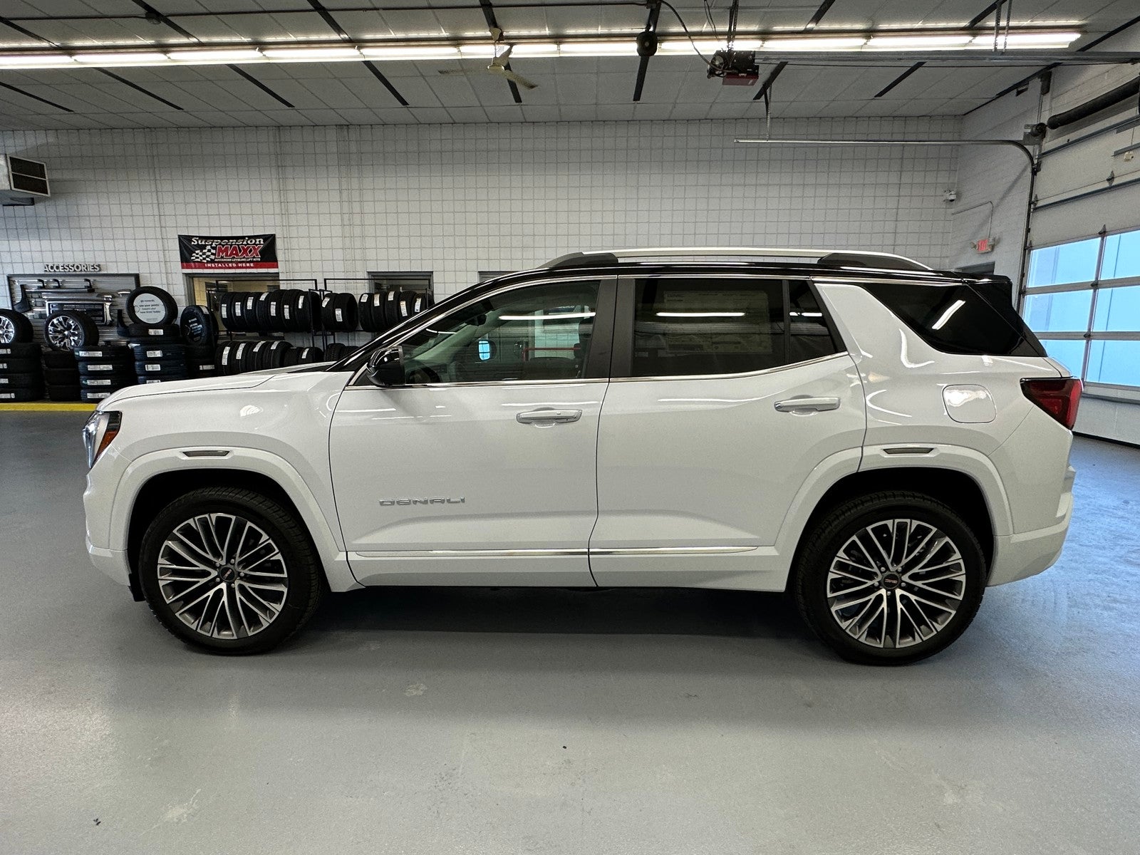2027 GMC Terrain Denali - Photo 14