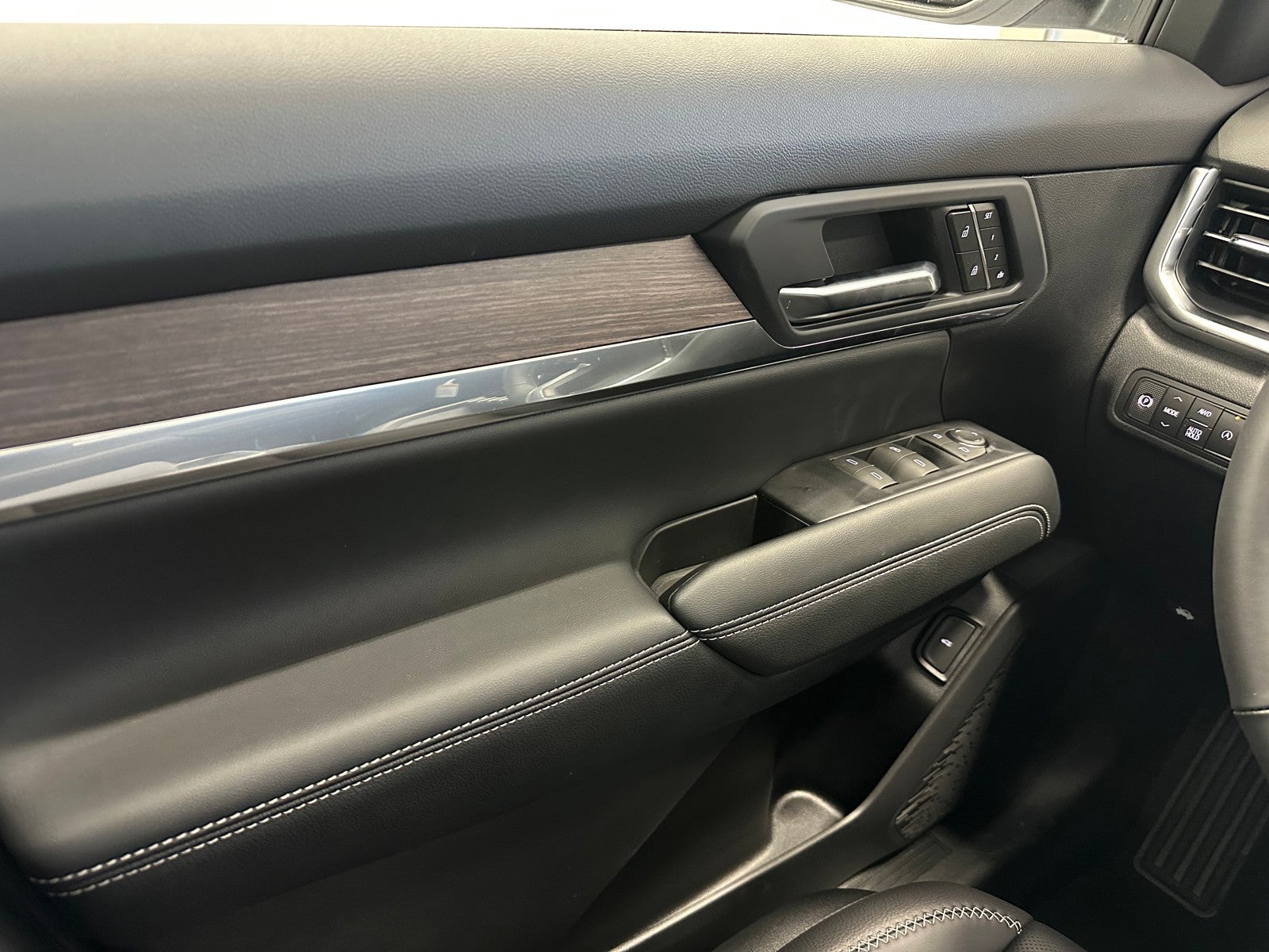 2027 GMC Terrain Denali - Photo 35