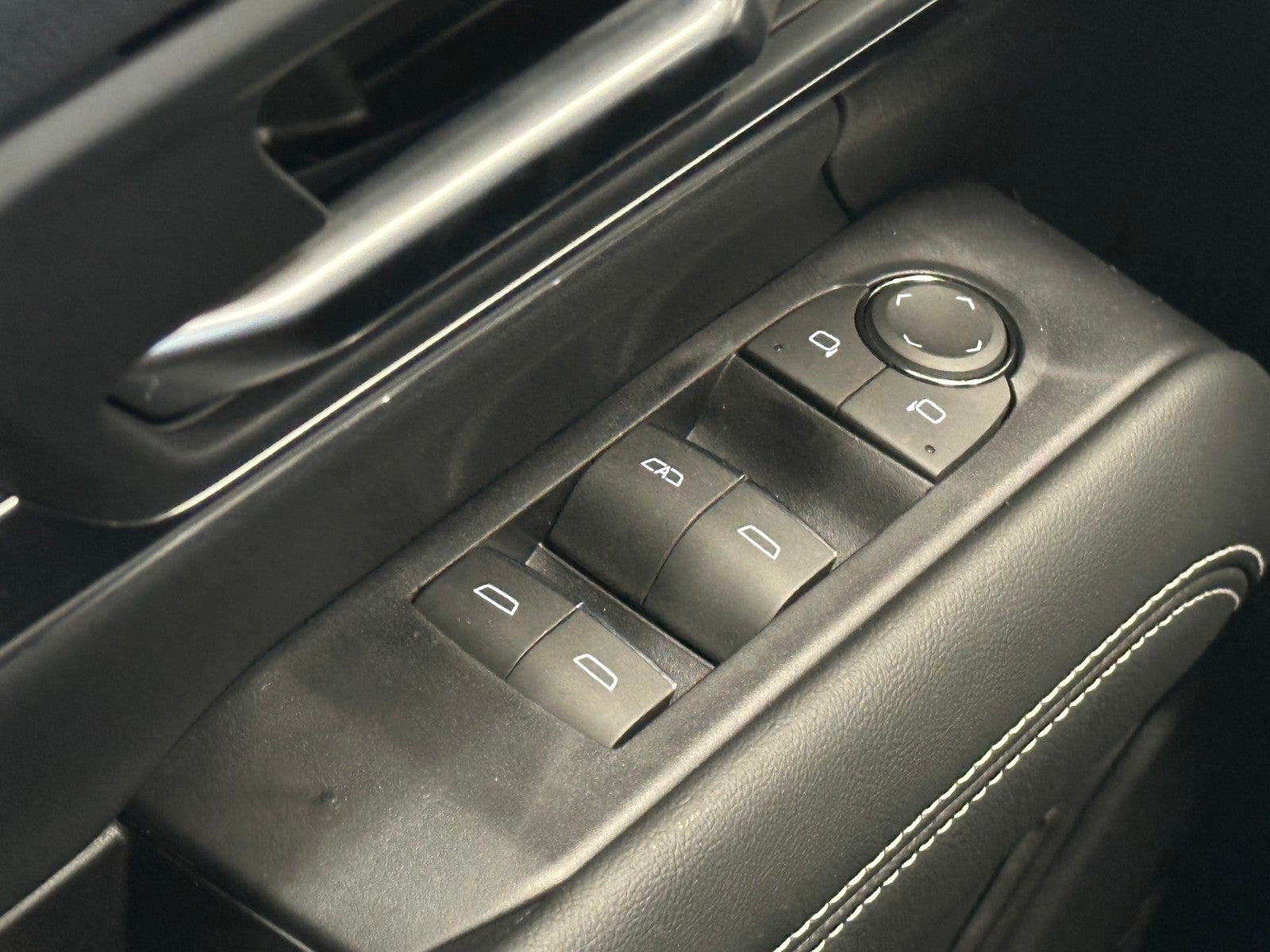 2027 GMC Terrain Denali - Photo 36