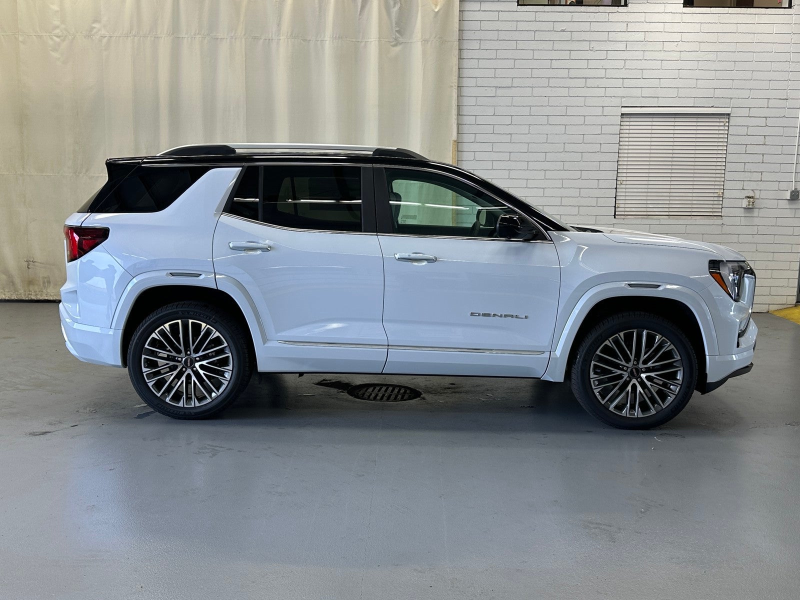 2027 GMC Terrain Denali