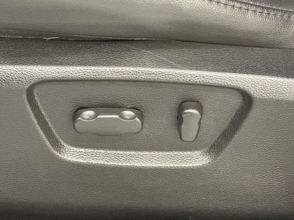 2012 Chevrolet Captiva LTZ