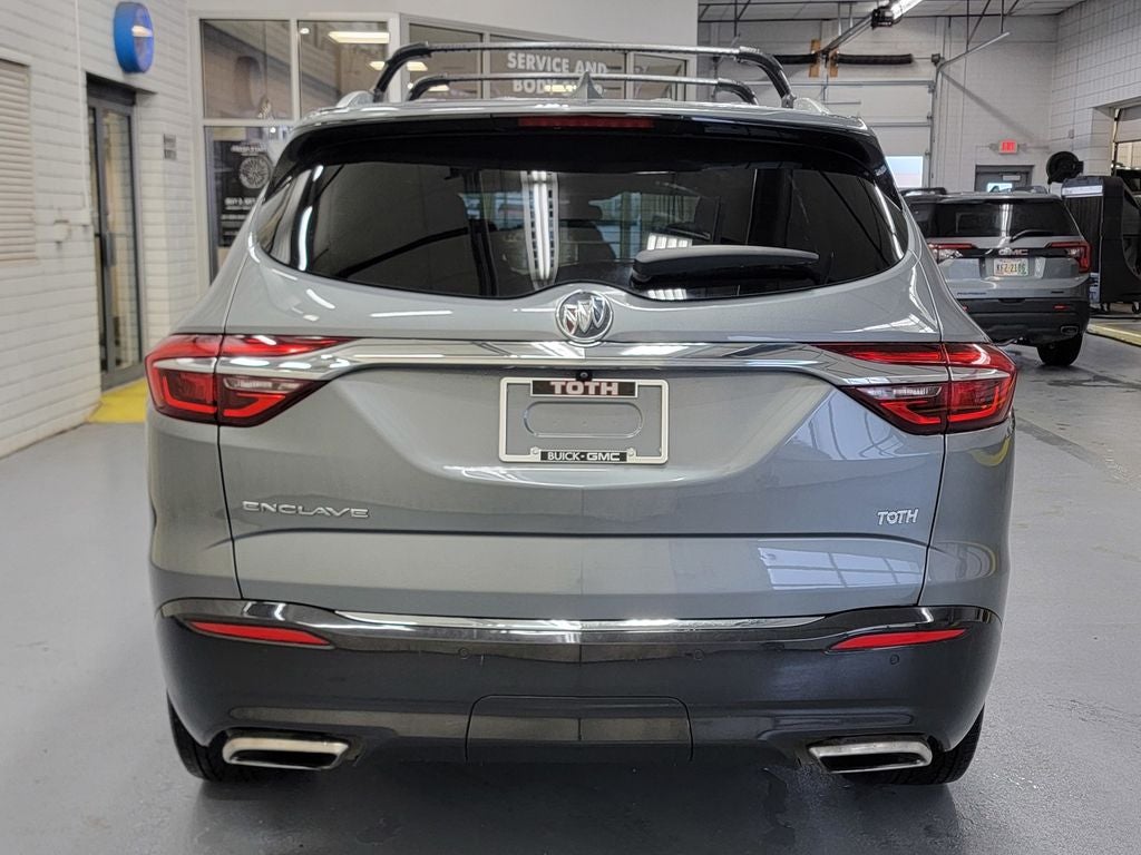2021 Buick Enclave Essence