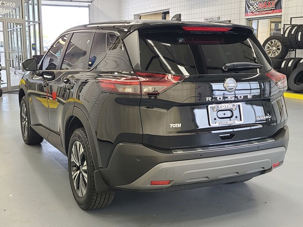 2022 Nissan Rogue SV