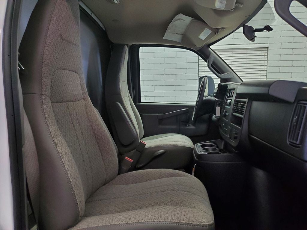 2023 GMC Savana Cutaway 4500 2WT