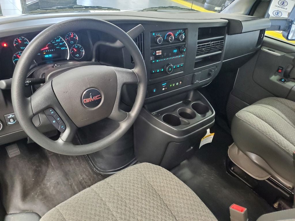 2023 GMC Savana Cutaway 4500 2WT