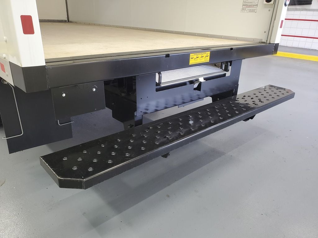 2023 GMC Savana Cutaway 4500 2WT