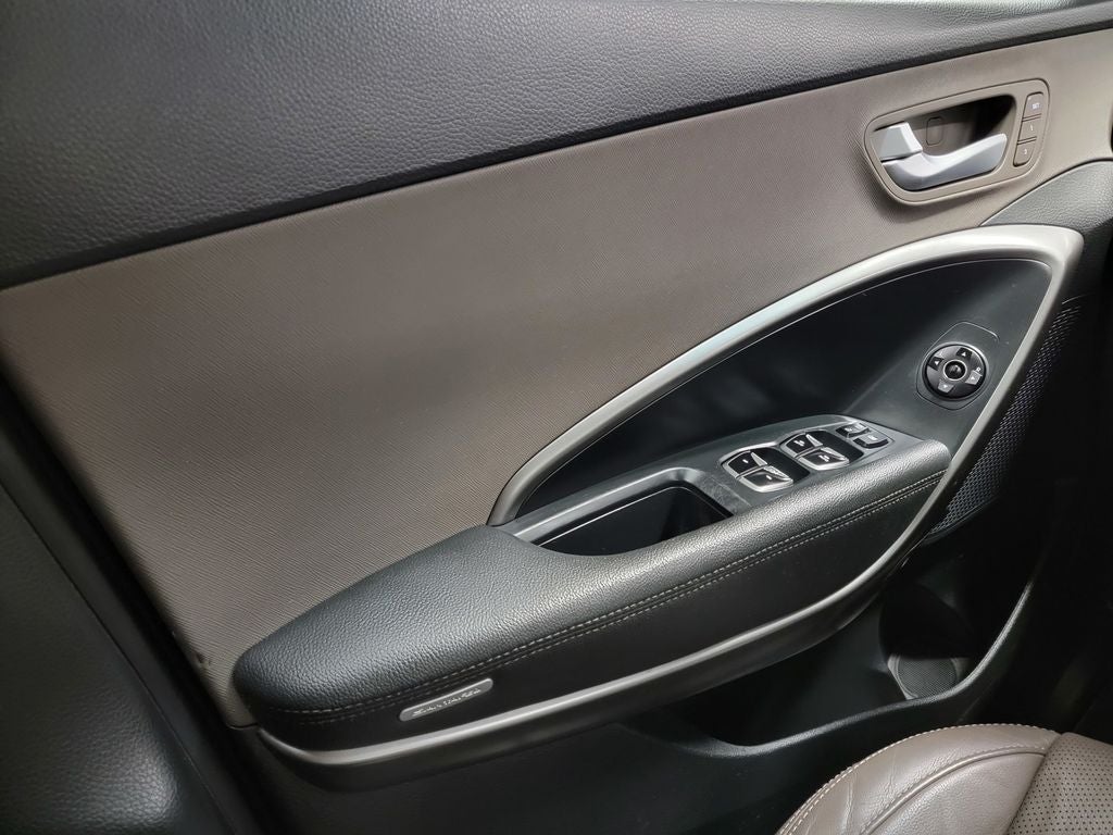 2017 Hyundai Santa Fe SE Ultimate