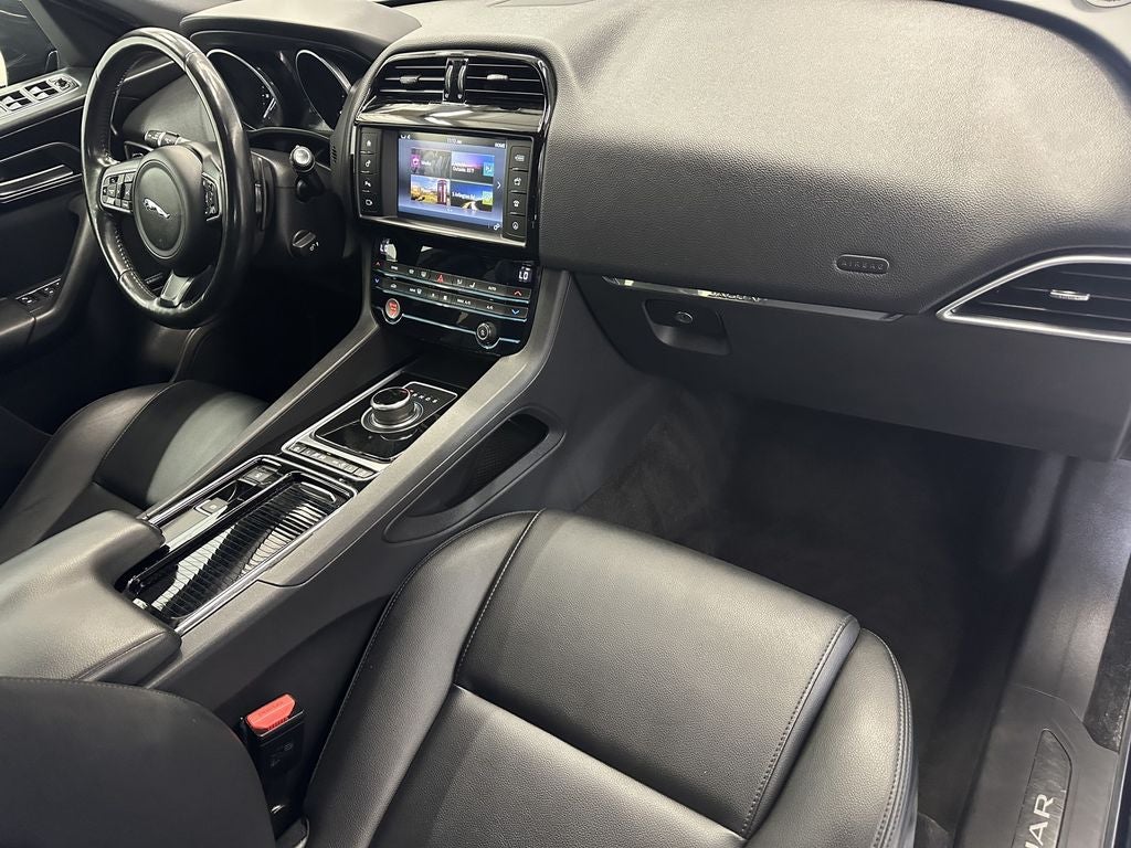 2018 Jaguar F-PACE 35t Premium