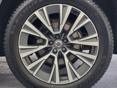 2021 Volvo XC90 Momentum