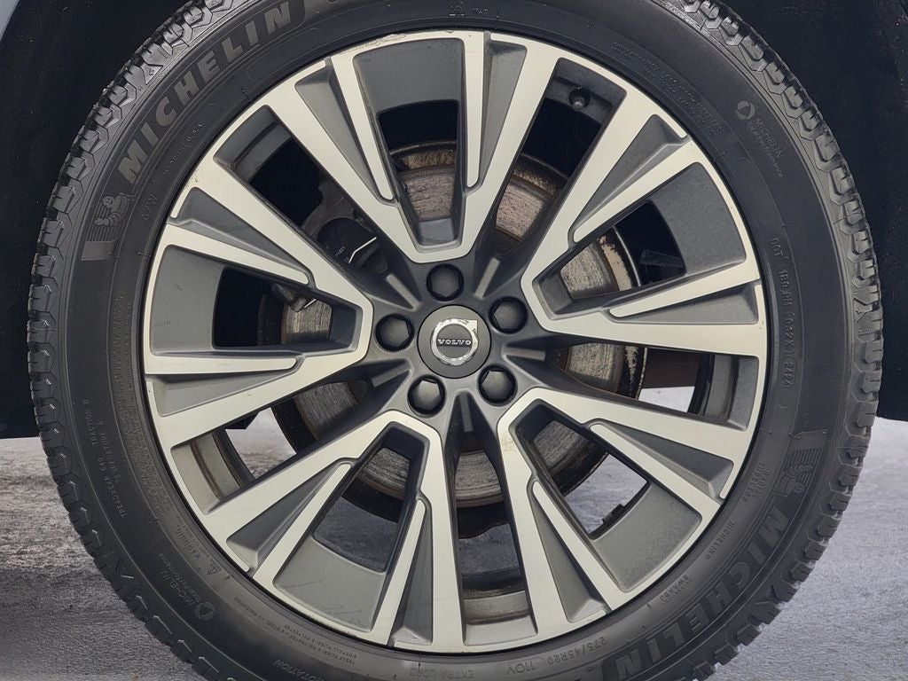 2021 Volvo XC90 Momentum