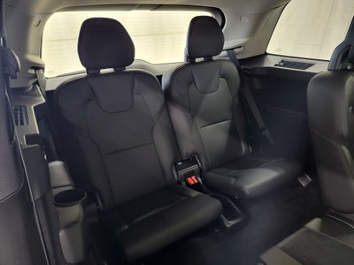 2021 Volvo XC90 Momentum