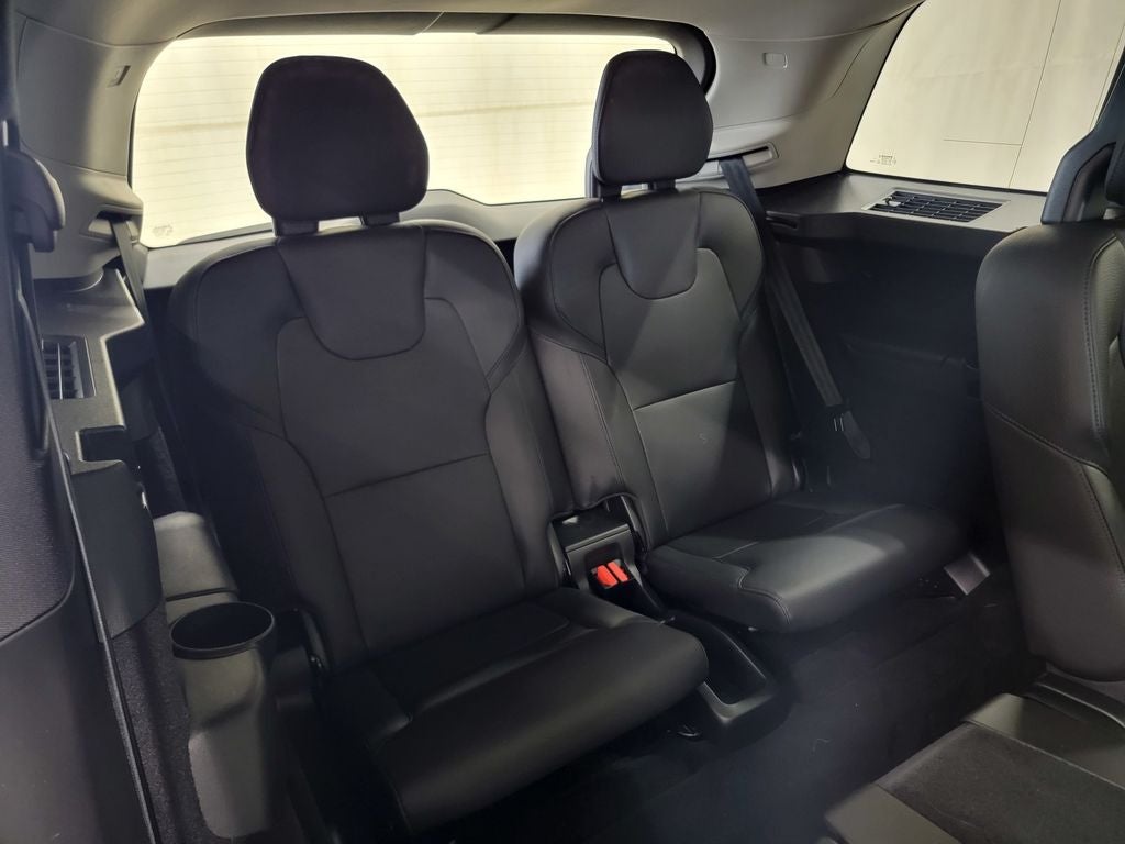 2021 Volvo XC90 Momentum
