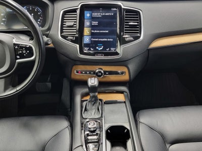 2021 Volvo XC90 Momentum