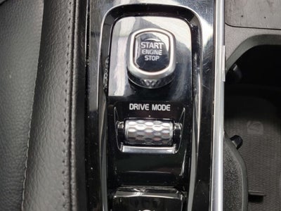 2021 Volvo XC90 Momentum