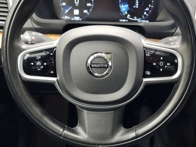 2021 Volvo XC90 Momentum